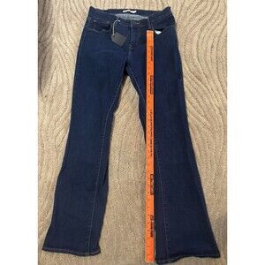 Levi’s Woman’s Curvy Bootcut Size W32-32 Jeans Dark Blue